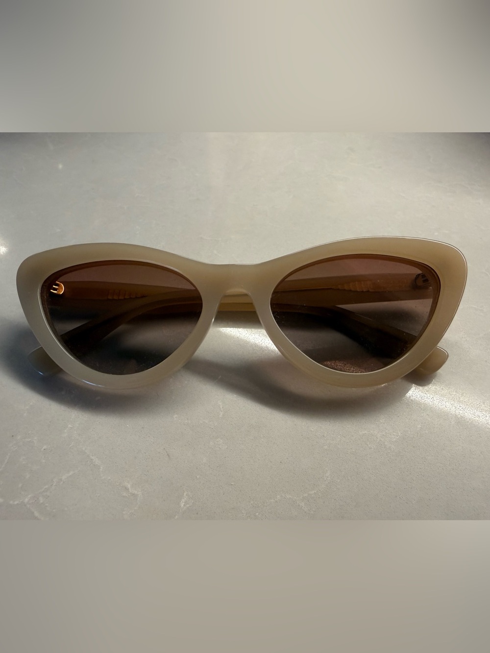 BANBÉ Brown/Tan Sunglasses